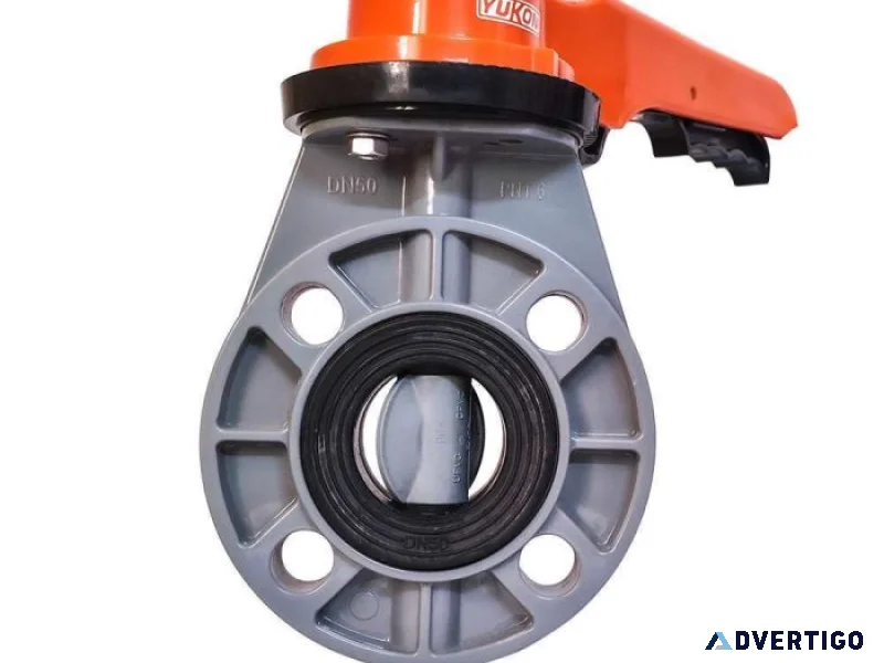 Pvdf butterfly valve for corrosive chemical applications