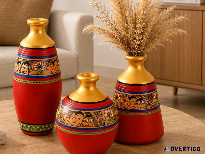 Decorative vases online for elegant home interiors