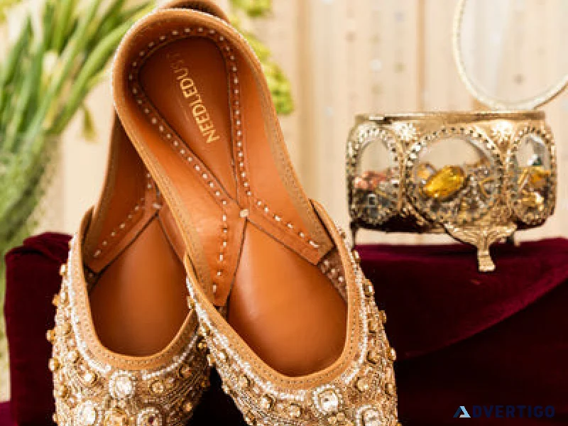 Designer bridal juttis for wedding by needledust