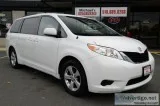 2011 Toyota Sienna LE 8