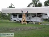 2009 Keystone Montana 5th Wheel Model 3465SA