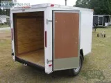ENCLOSED TRAILER wV-Nose Front and 2Barn - NEW 5 x 8ft