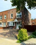Beautiful Renovated Townhouse In Whitestone For Sale.(BOD)