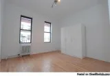 Bright and very clean 3-bedroom 2-bathroom unit with balcony har
