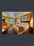 Hotel Weekly rents Econolodge Inn and Suites