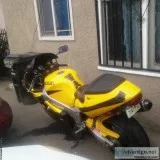 Vendo motocicleta Kawazaki motor 600 en 2000 dolares esta en bue