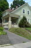 STUDENT HOUSING AVAILABLE AUGUST SPECIAL PRICES