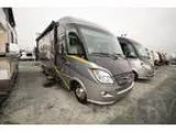 2010 Winnebago Via 25 TWIN 25ft