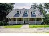 1121 Magnolia