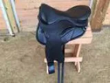17 &quot Freeform EnduroX saddle with sheepskin and panels