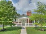 1420 Grove Dr