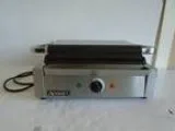 Panini Grill. Adcraft SG-811 Single Panini Grill (CAMAS)