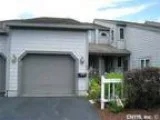 Manlius One BA Well maintained move in condition townhouse