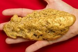 Gold nuggets and bars from best gold dea