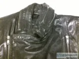 BLACK ZIPPERED LEATHER JACKET
