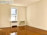2695 - Studio Apartment in Hell s Kitchen