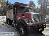 2009 international tri axle dump truck
