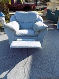 PLUSH RECLINER