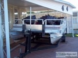 20&rsquo PLAYCRAFT PONTOON