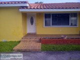 Looking for a female roommate