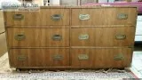 Oak chest of drawers