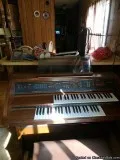 Lowey Carnival Organ