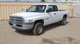 s2001 DODGE RAM 1500 EXTENDED CAB PICKUP TRUCK 7051