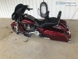 2016 HARLEY DAVIDISON STREET GLIDER - MINT CONDITION