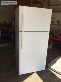 18cf Kenmore Apartment Fridge very clean inside