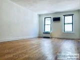 2195 - Studio Apartment in Midtown East