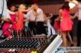 Make Wedding Reception Different With DJ Hire Castle Hill