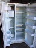 Kenmore Side by Side clean inside works fine