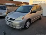 2004 Toyota Sienna LE