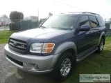 2004 Toyota Sequoia SR5 4WD 8 passenger