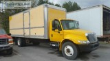 2006 INTERNATIONAL BOX TRUCK