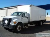 2005 BOX TRUCK --- 51000 MILES