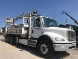 2010 Freightliner Business class M2