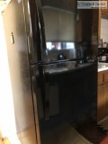 Refrigerator with Top Freezer