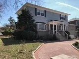 (KIM Beautiful Center Hall Colonial in Whitestone