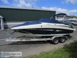 2010 SEA RAY SUNDECK 220