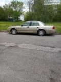 2000 Crown Victoria