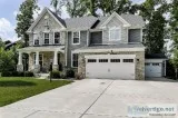 5 BR4.5 Bath Modern Beauty in Franklin Township