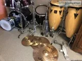 Drums Pearl andor Congas
