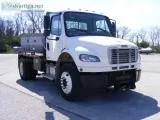 2009 Freightliner M2 106