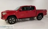 2017 Toyota Tacoma -1 OWNER CAR-FAX CERT- FINANCE ME