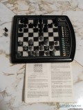 Electronic chess