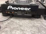 2 PIONEER CDJ-2000 and DJM-900 NEXUS DJ