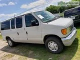 2003 Ford E-350 XLT
