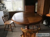 Oval table 2 leafs and 4 chairs