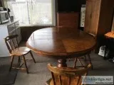 Oval table 2 leafs and 4 chairs